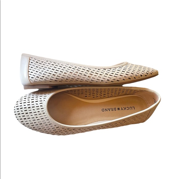 SALE THRU 8/14- Lucky Brand Flats (8) - Picture 2 of 4